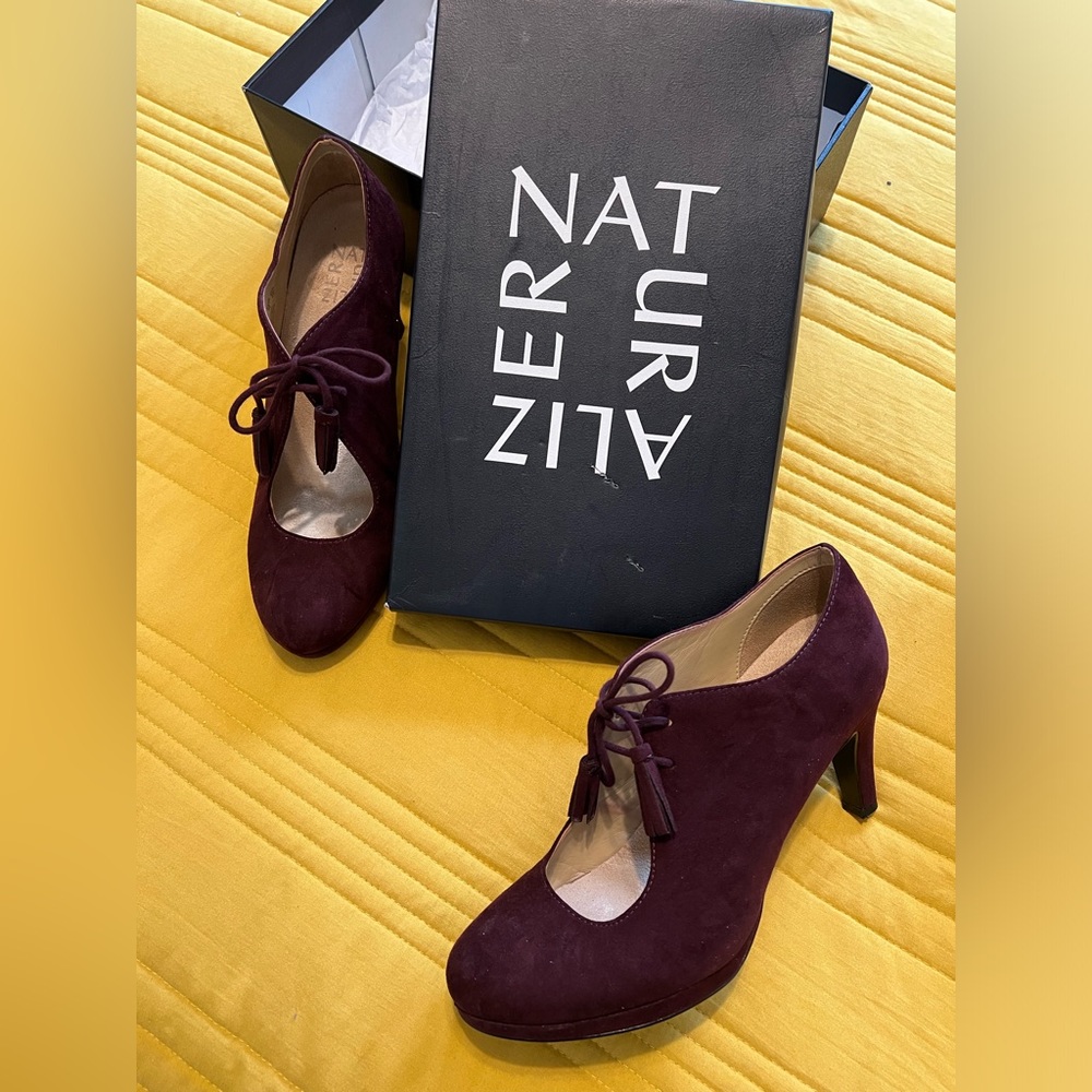Naturalizer Paxton Bordo Burgundy Fabric Heels